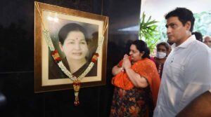 அதிமுக என்ற ஒரு கட்சியே இனி தமிழ்நாட்டில் இருக்காது என ஜெயலலிதாவின் அண்ணன் மகள் ஜெ.தீபா கூறியுள்ளார்